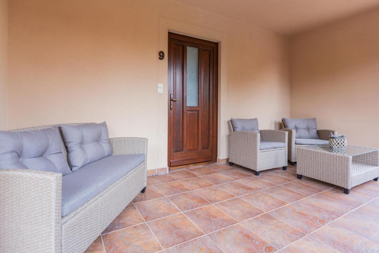 Vegvar Spa Apartman Гюла Екстериор снимка