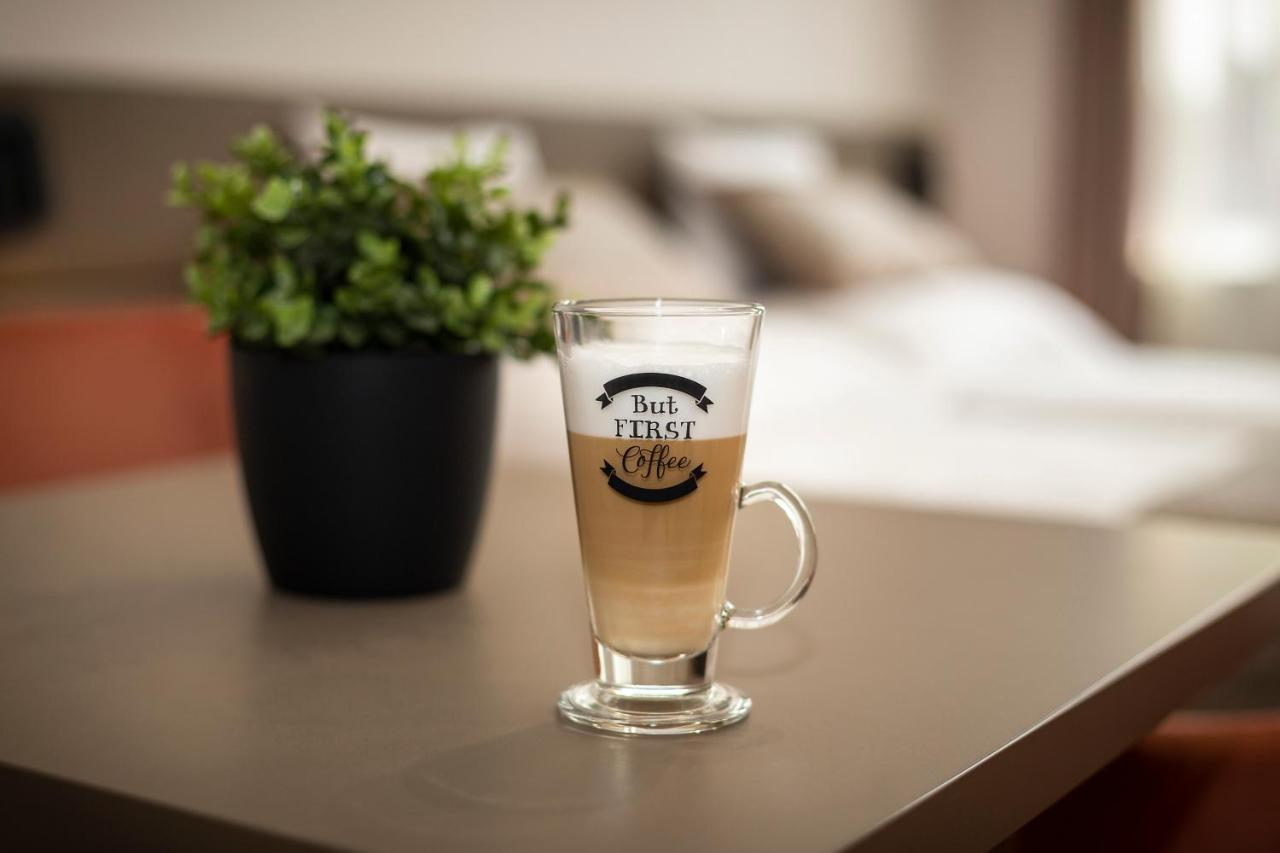 Vegvar Spa Apartman Гюла Екстериор снимка