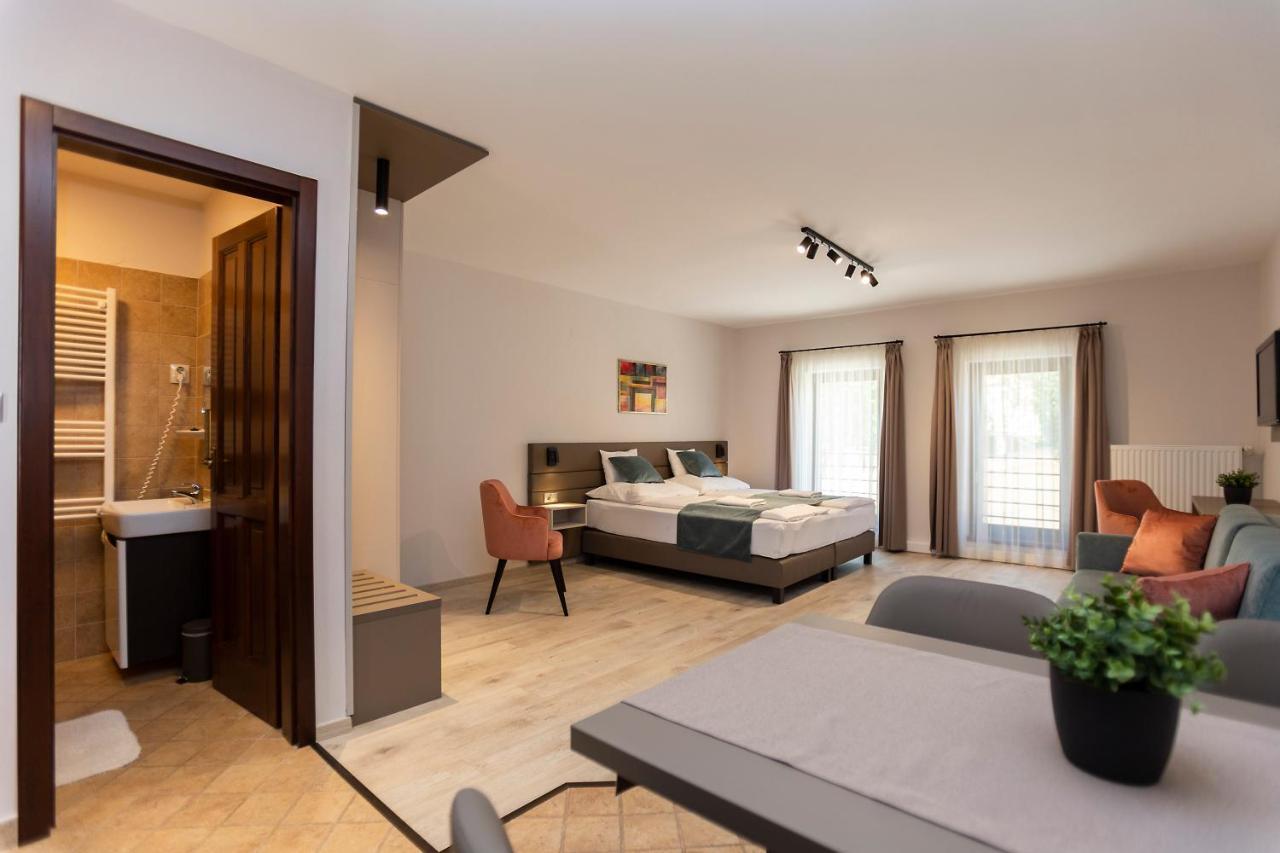 Vegvar Spa Apartman Гюла Екстериор снимка
