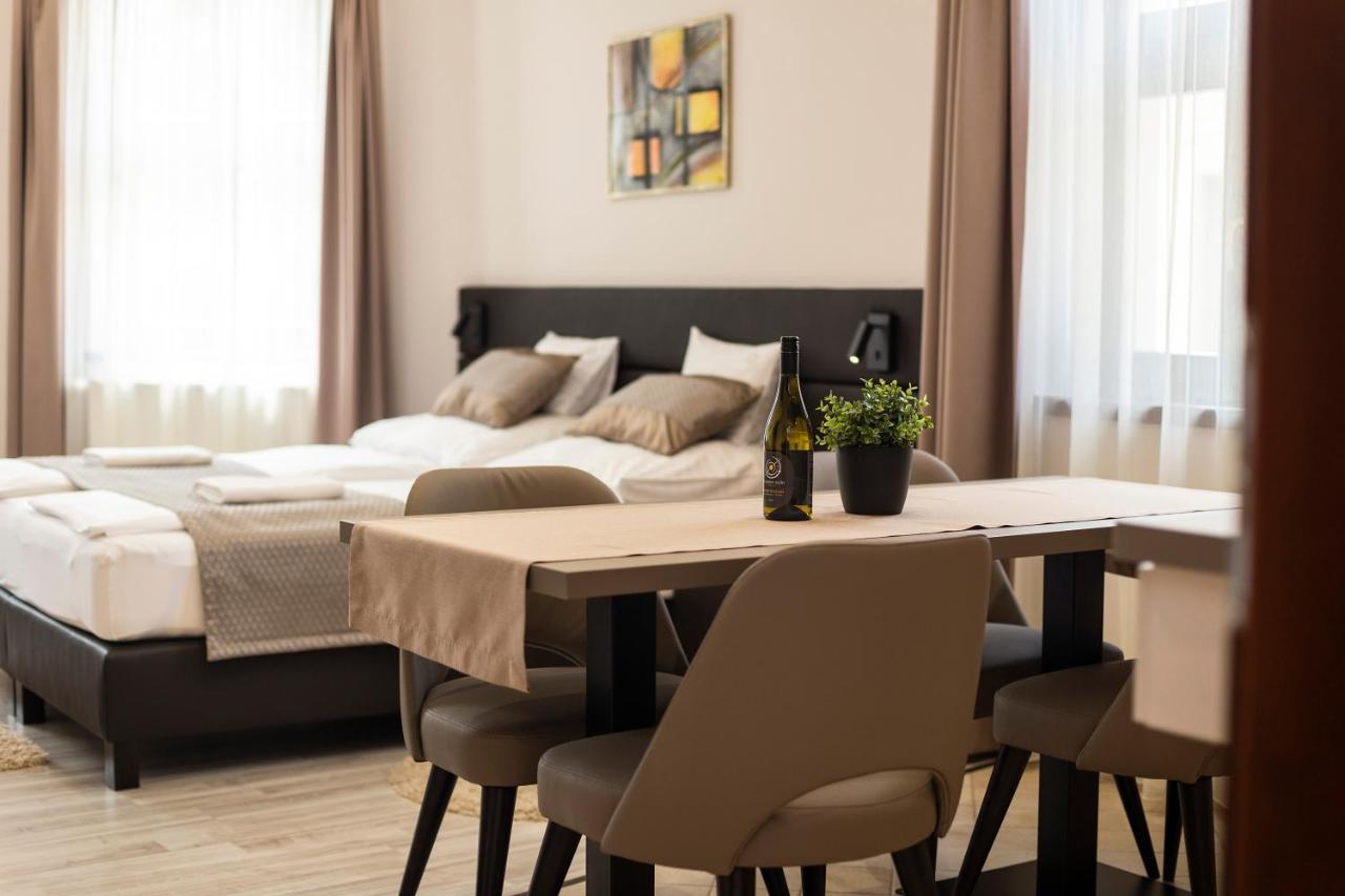 Vegvar Spa Apartman Гюла Екстериор снимка