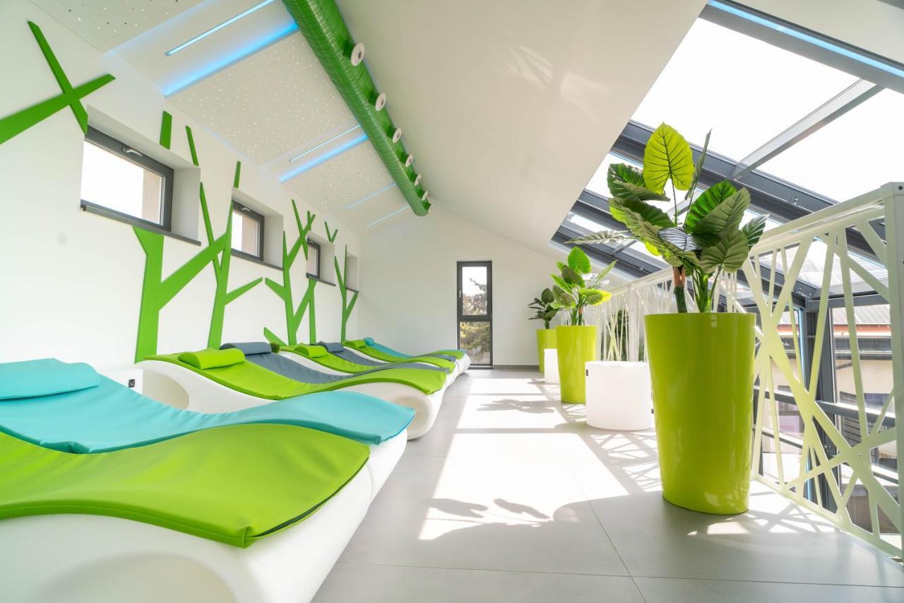 Vegvar Spa Apartman Гюла Екстериор снимка