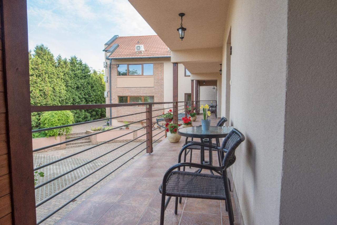 Vegvar Spa Apartman Гюла Екстериор снимка